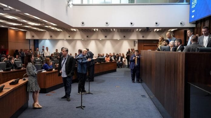 72b04d42-577e-1d48-0617-57246c28921b