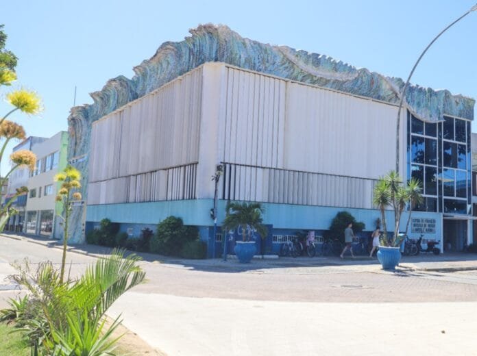 Fachada da Onda_Akilla Ribeiro