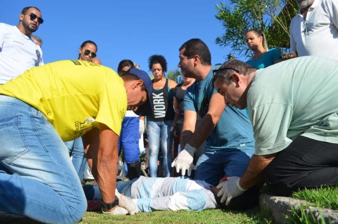 Treinamento de primeiros socorros_Foto Maurício Rocha