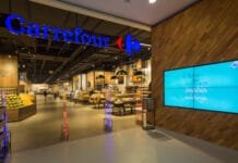 Carrefour lança campanha nacional para contratar profissionais com 50 anos ou mais