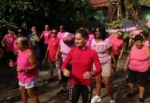 Alunos do projeto Vida + Ativa participam de café da manhã especial do Outubro Rosa em Cabo Frio