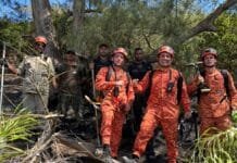 Guarda Marítima e Ambiental de Cabo Frio controla princípio de incêndio em área de vegetação na Praia do Peró Agentes da Guarda Marítima e Ambiental e equipes de apoio posam em área de vegetação atingida por princípio de incêndio na região da Praia do Peró, em Cabo Frio, após controlarem as chamas.