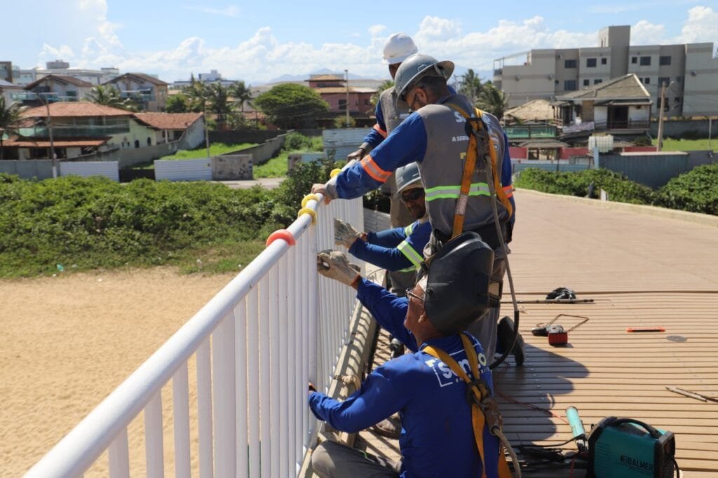 obras Píer do Emissário de Costazul