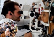 Rio das Ostras recebe Carreta da Saúde e prevê 1.200 cirurgias de catarata em 30 dias Foto de medico oftalmologista examinando paciente