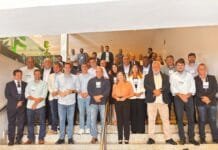 Prefeitos se reúnem em Cabo Frio e reforçam união em defesa dos royalties do petróleo Foto dos prefeitos participante do evento em cabo frio rj