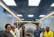 Carreta de tomografia chega a Rio das Ostras pelo SUS Fota dos representantes do Ministério da Saúde, da Secretaria Municipal de Saúde, vereadores e demais autoridades
