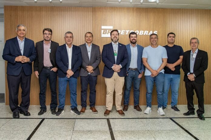 Prefeitos de oito municípios produtores de petróleo participaram de encontro estratégico