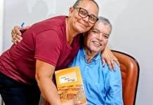 Livro debate formação de professores em lançamento no Solar dos Mellos, em Macaé