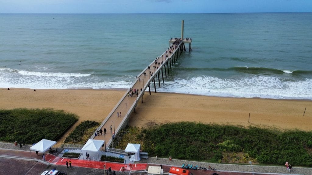 Foto aérea do Pier do Emissário