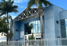 Rio das Ostras amplia parceria para reduzir filas na Saúde Foto da fachada do Hospital Municipal de Rio das Ostras passa a integrar o programa Agora Tem Especialistas, ampliando oportunidades para cirurgias e atendimentos especializados