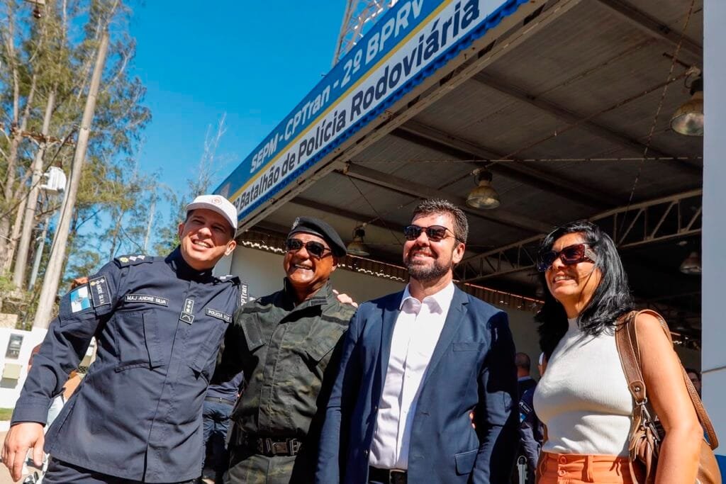 Autoridades estaduais e municipais participaram da inauguração da 2ª Companhia do BPRV, unidade que reforça o policiamento nas rodovias e amplia a segurança no Norte Fluminense.