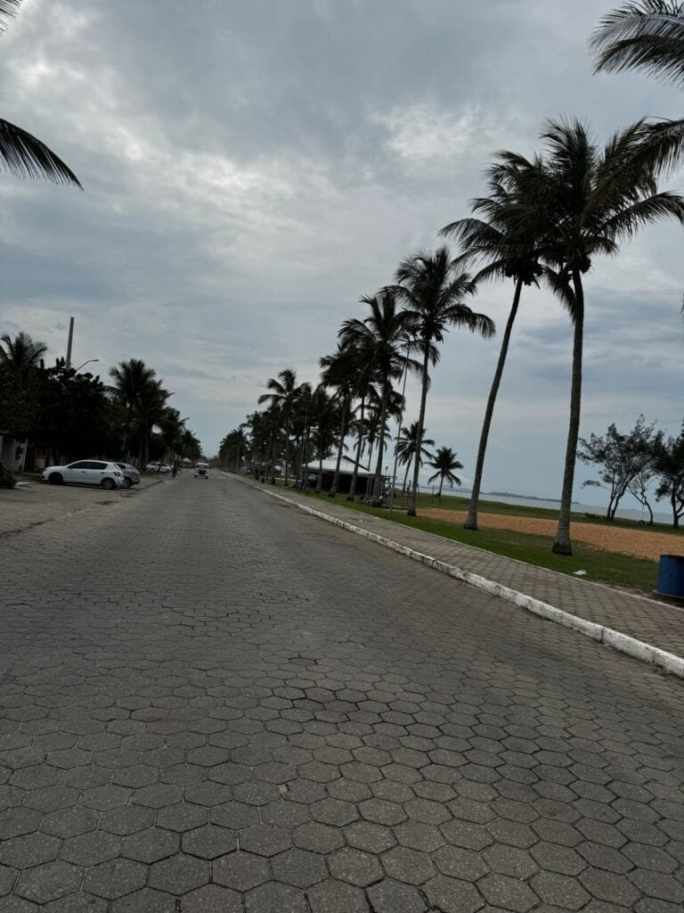 Foto da orla do Praião