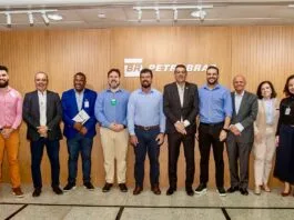 Encontro na sede da Petrobras, em Imbetiba, reuniu representantes do município, da estatal e do Imapor para avaliar possibilidades de parceria voltadas à formação de profissionais para os setores marítimo, portuário, naval e de comércio exterior. Foto: Moisés Bruno