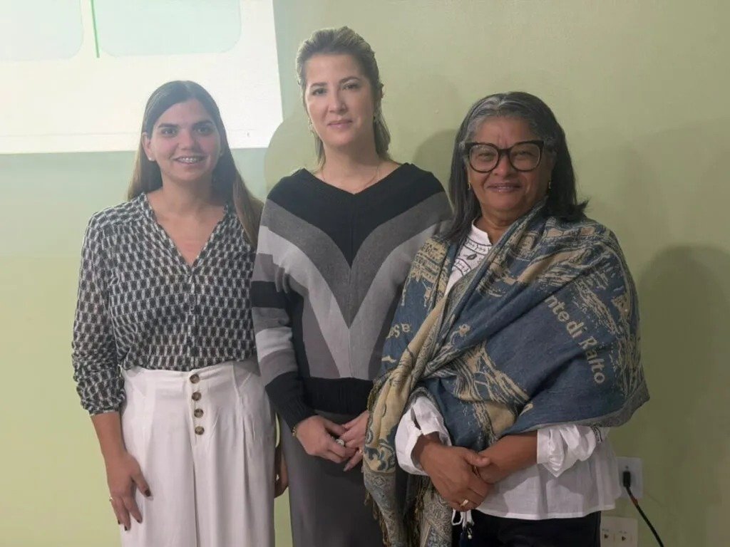A coordenadora de Saúde Glória Maria Magalhães, a secretária de Saúde Luciana Dames a subsecretária Cida Otz , acompanharam a ação.