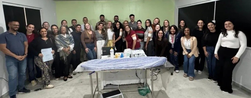 Profissionais da Saúde de Casimiro de Abreu durante a capacitação para implantação do Implanon na rede pública municipal.