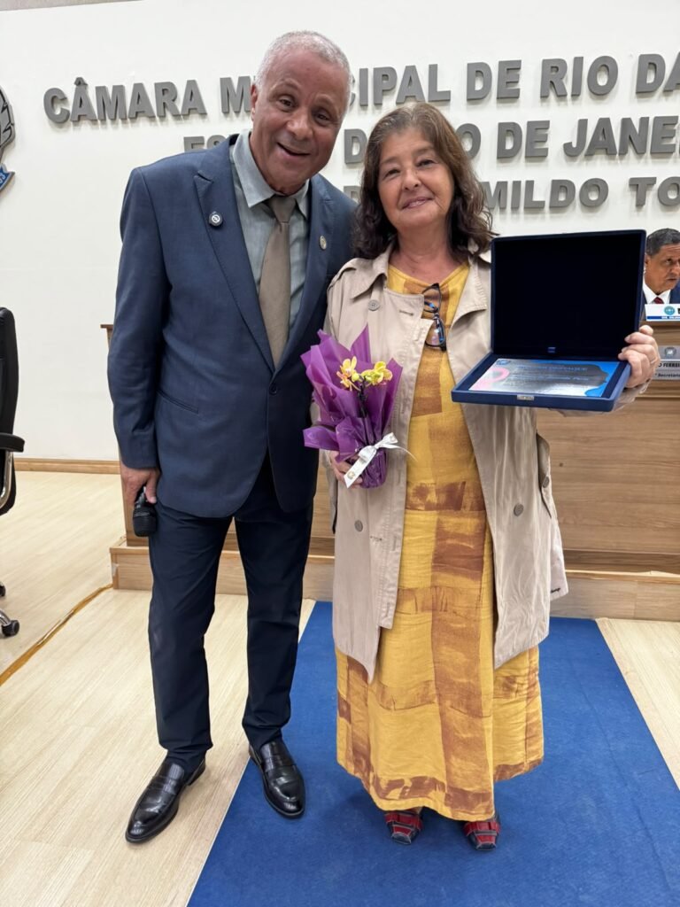 Mulheres homenageadas com o Diploma Mulher Destaque em Rio das Ostras