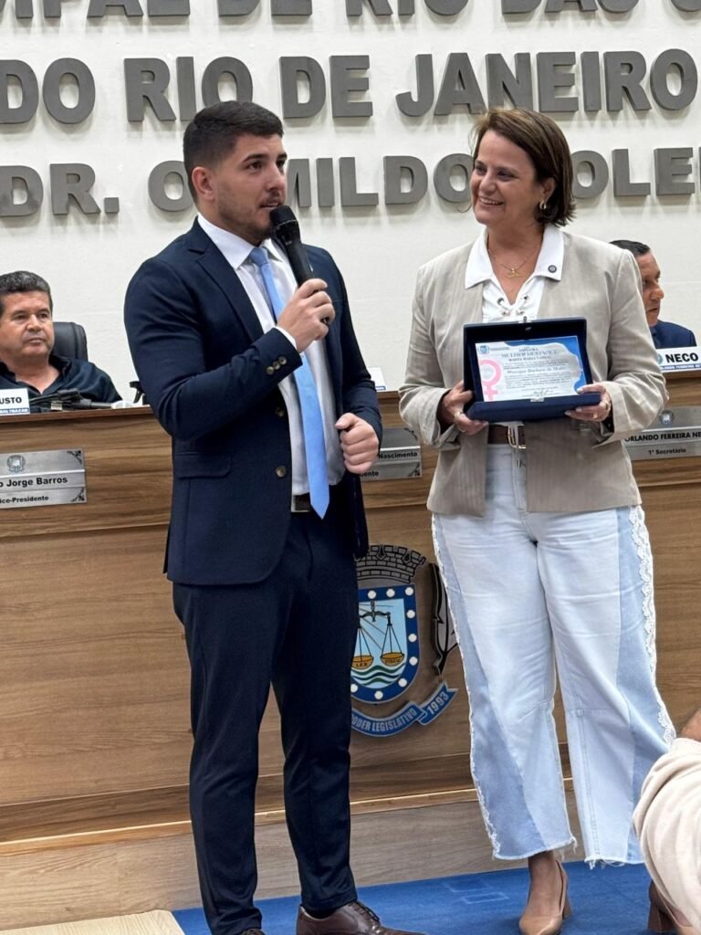 Mulheres homenageadas com o Diploma Mulher Destaque em Rio das Ostras