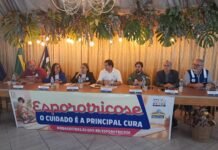 Rio das Ostras reúne especialistas para discutir prevenção e combate à esporotricose Especialistas e profissionais da saúde durante o seminário sobre esporotricose.