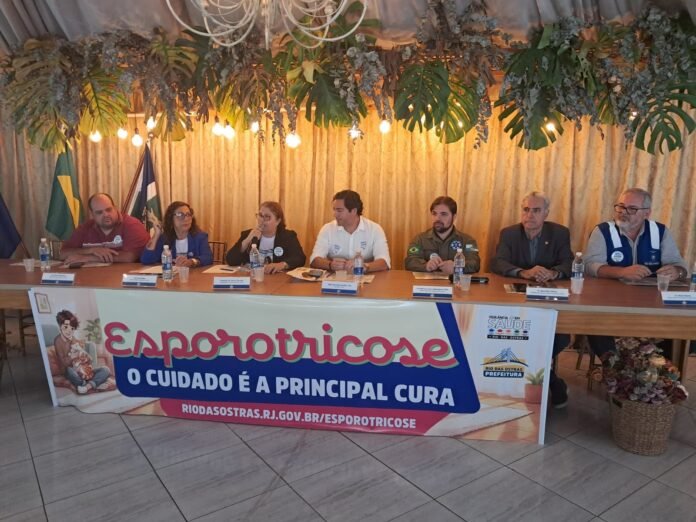 Rio das Ostras reúne especialistas contra a esporotricose Especialistas e profissionais da saúde durante o seminário sobre esporotricose.
